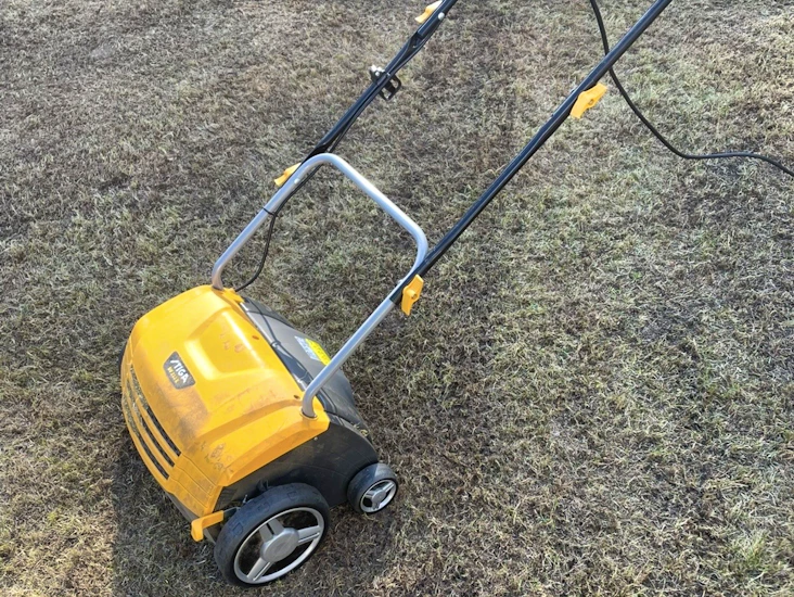 Nurmikonilmaaja/ pystyleikkuri stiga