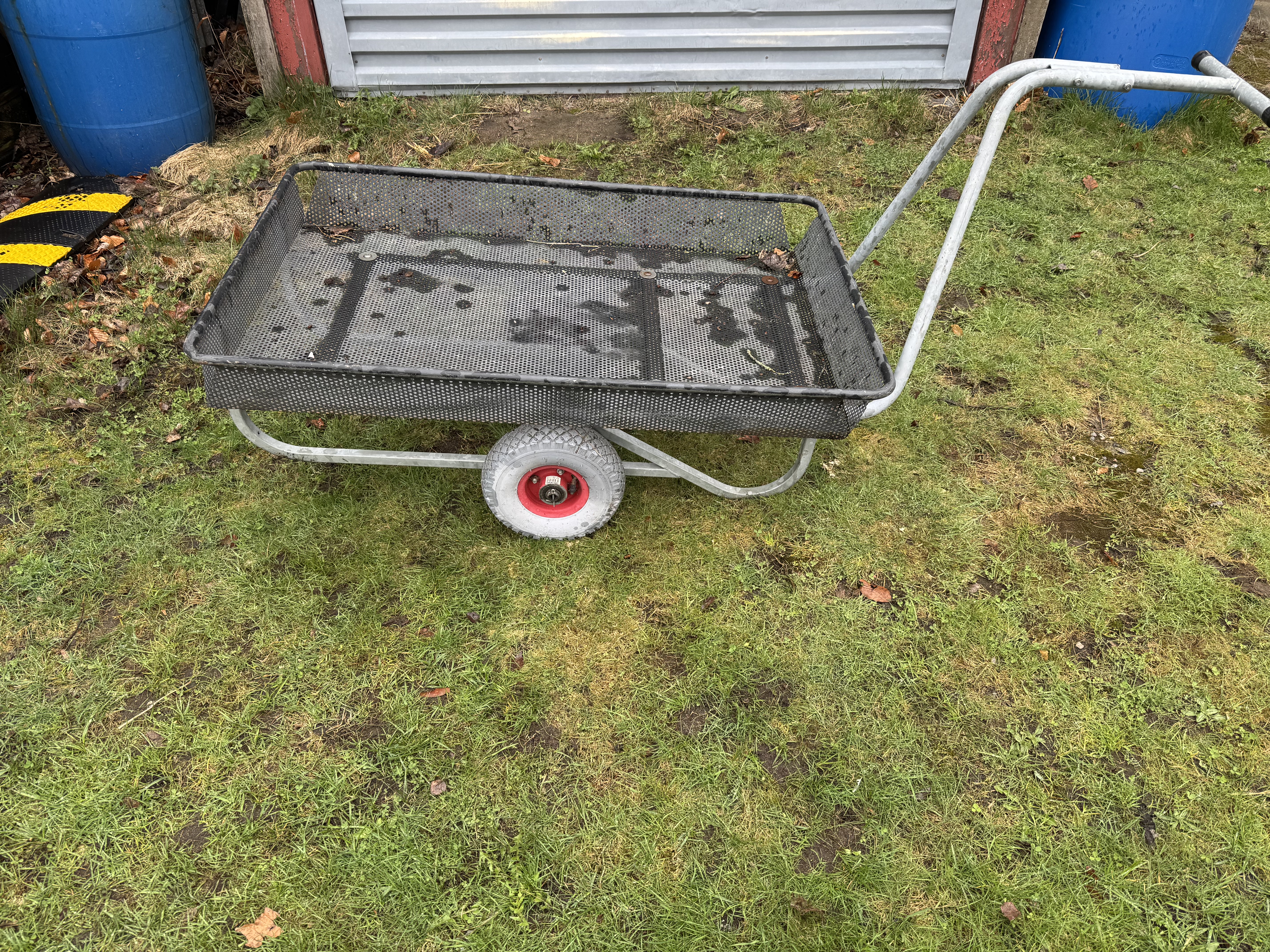 Trädgårdsvagn planteringsvagn