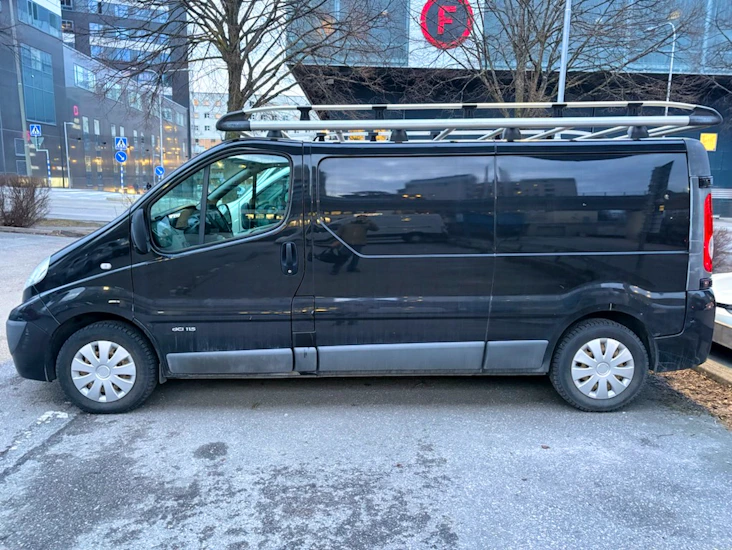 Nissan primastar- perfekt flytt och transport bil