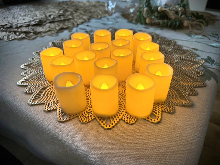 Set of 18 battery-powered led candles – realistic flame effect for events, weddings & dinner parties