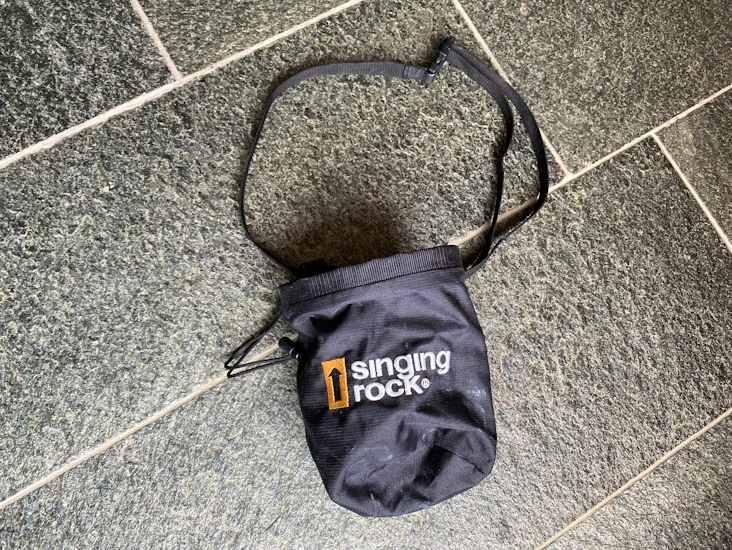 Kritpåse med bälte och kritboll - singing rock