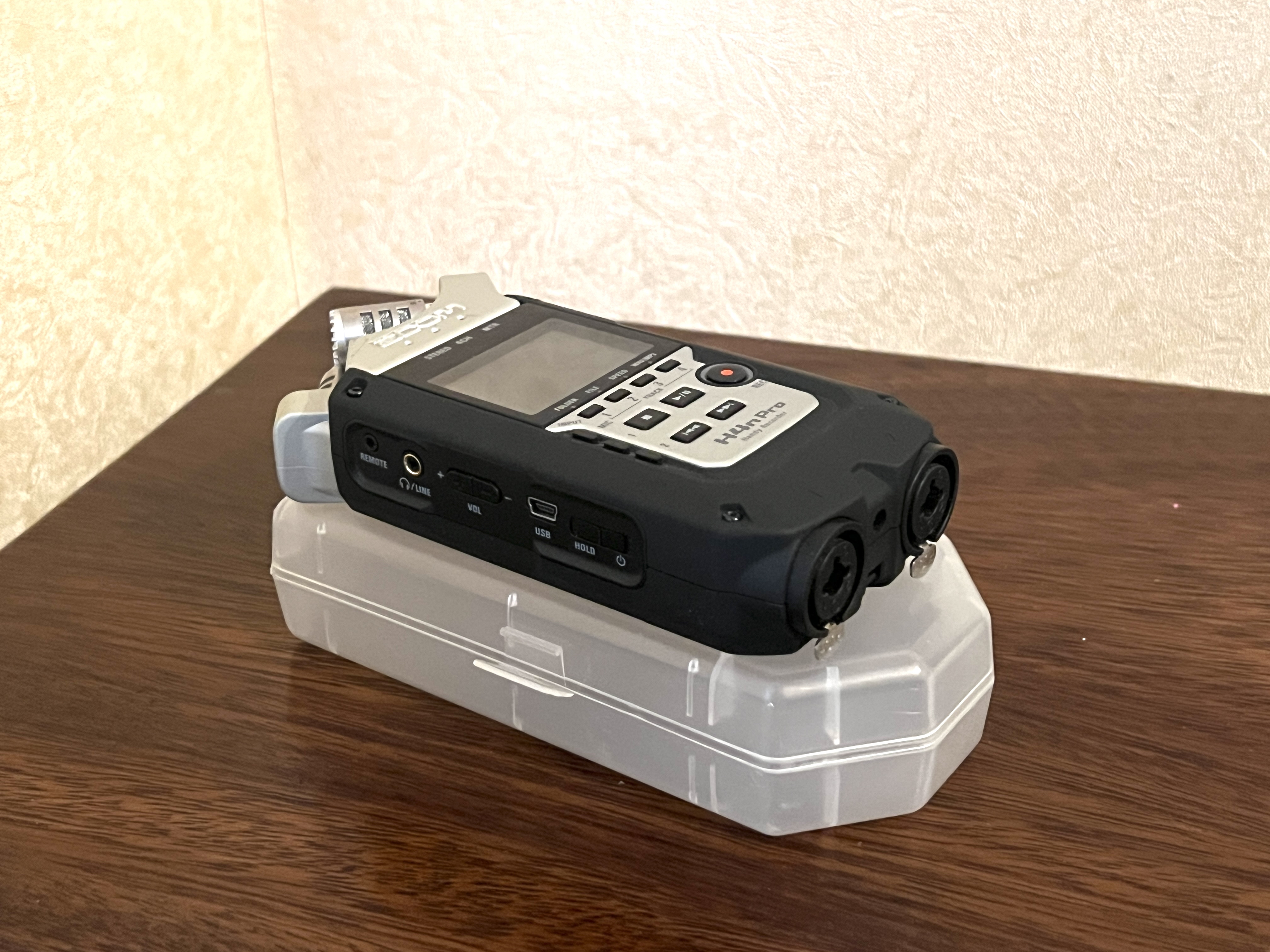 Zoom h4n audio recorder