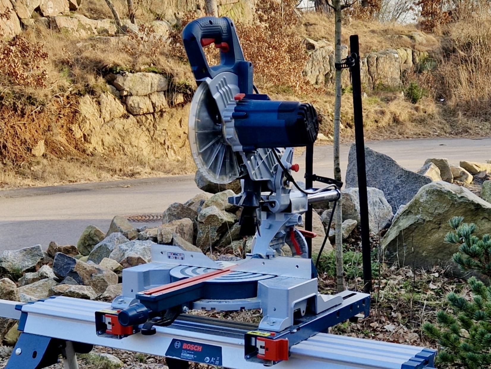 Bosch kap- och gersåg med stativ