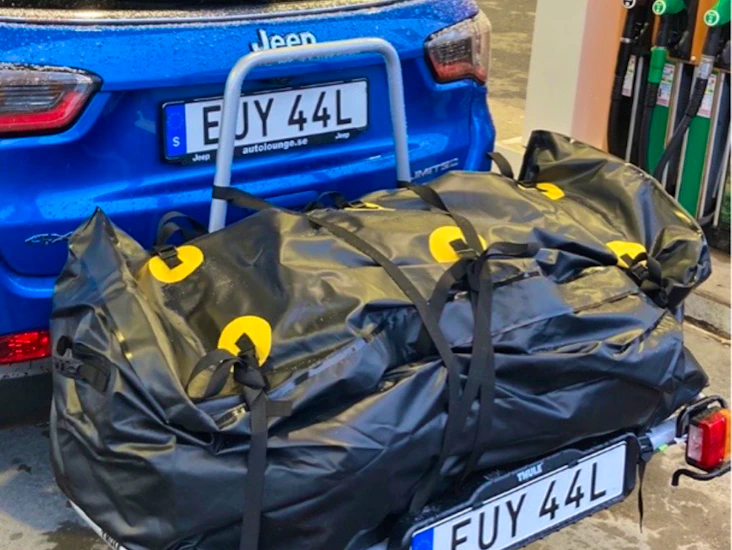 Lasthållare för dragkrok med lastbag