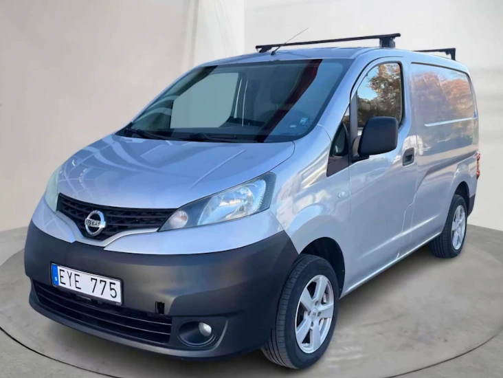 Skåpbil / flyttbil / lätt lastbil uthyres