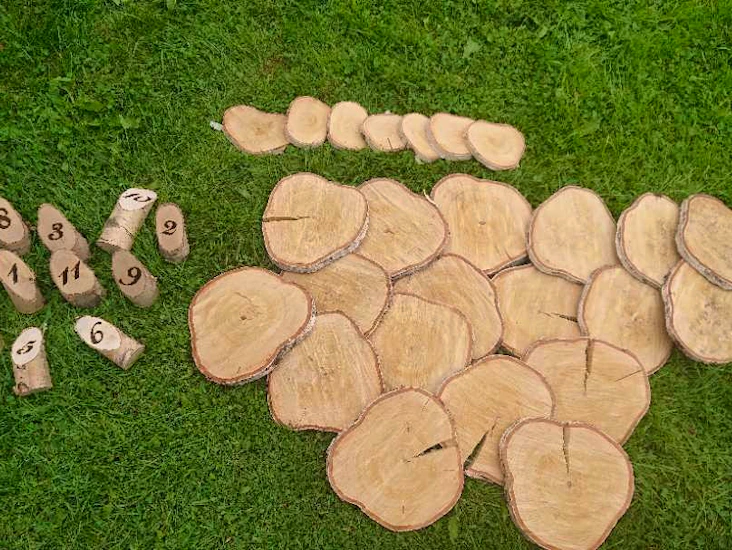 Träbrickor i björk till bröllop och fest