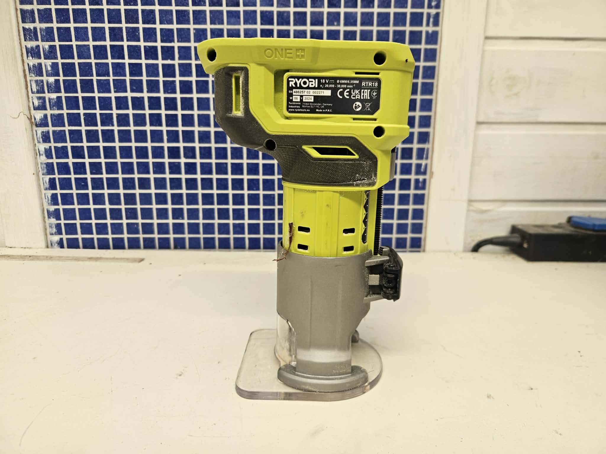 Kantfräs / överhandsfräs – ryobi one+ (perfekt för träprojekt)