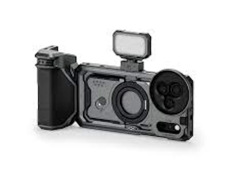 Professional rig tilta iphone 17 pro – street snap kit with led + variable nd filter