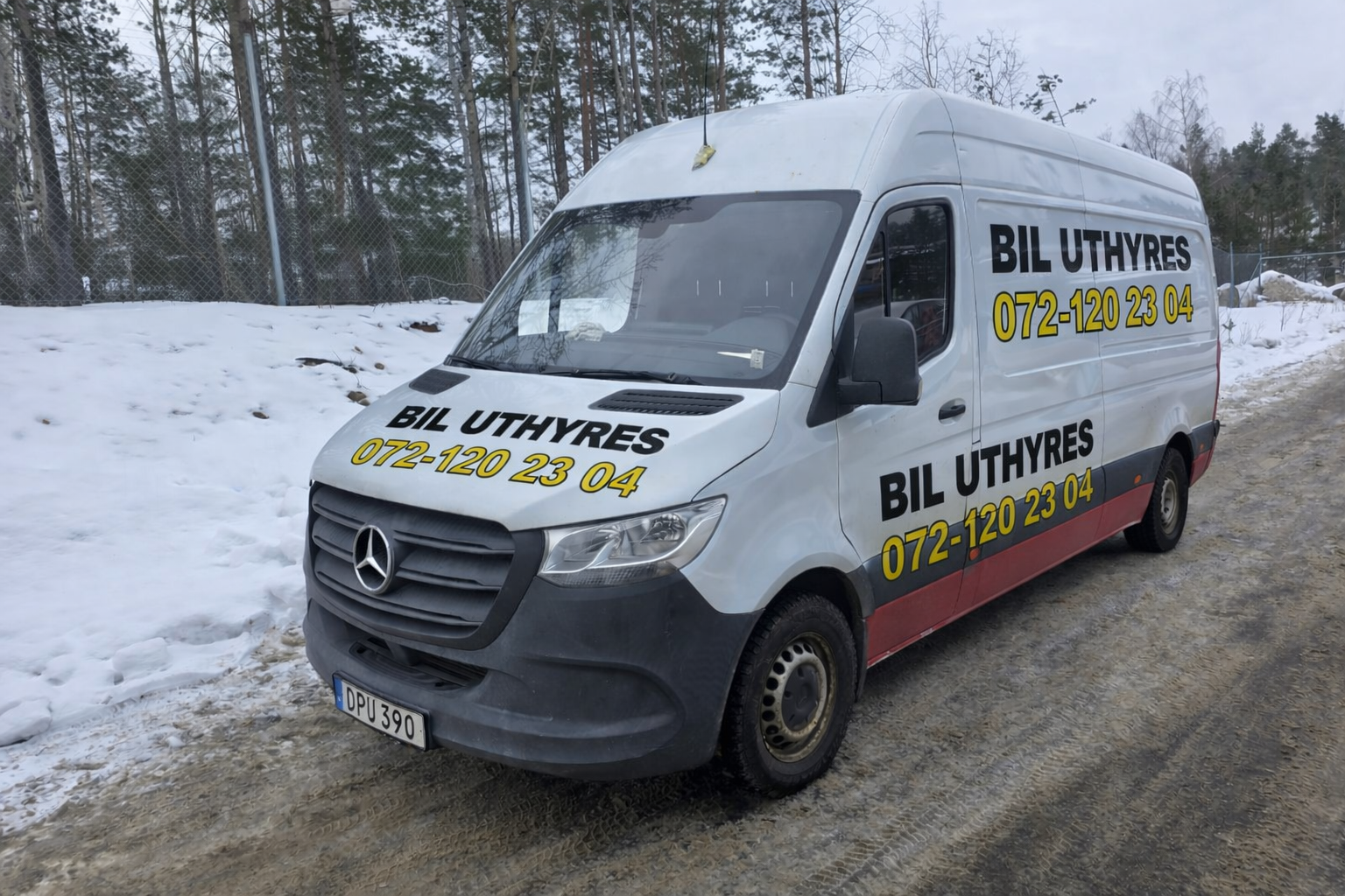 Skåpbil / flyttbil/lätt lastbil uthyres