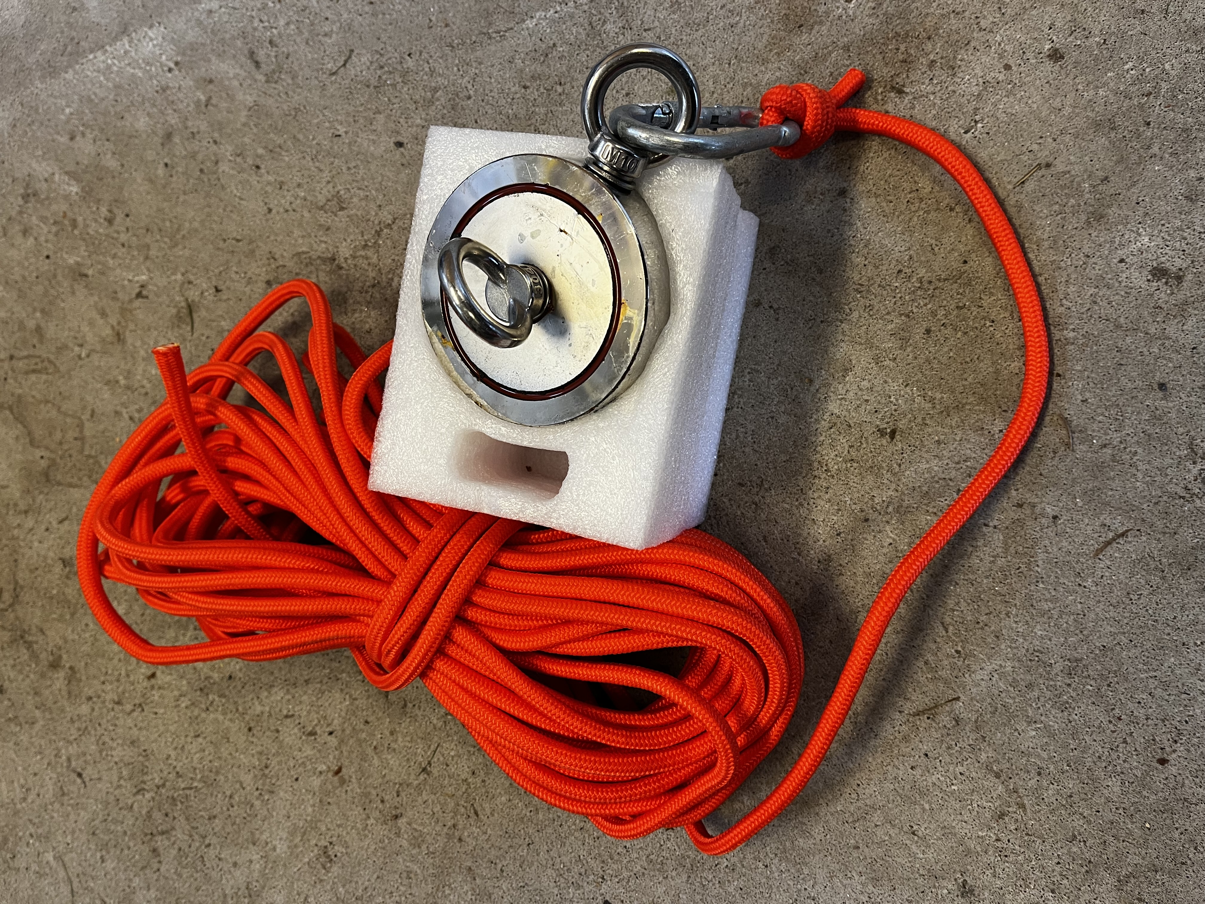 Kraftfull magnet för magnetfiske