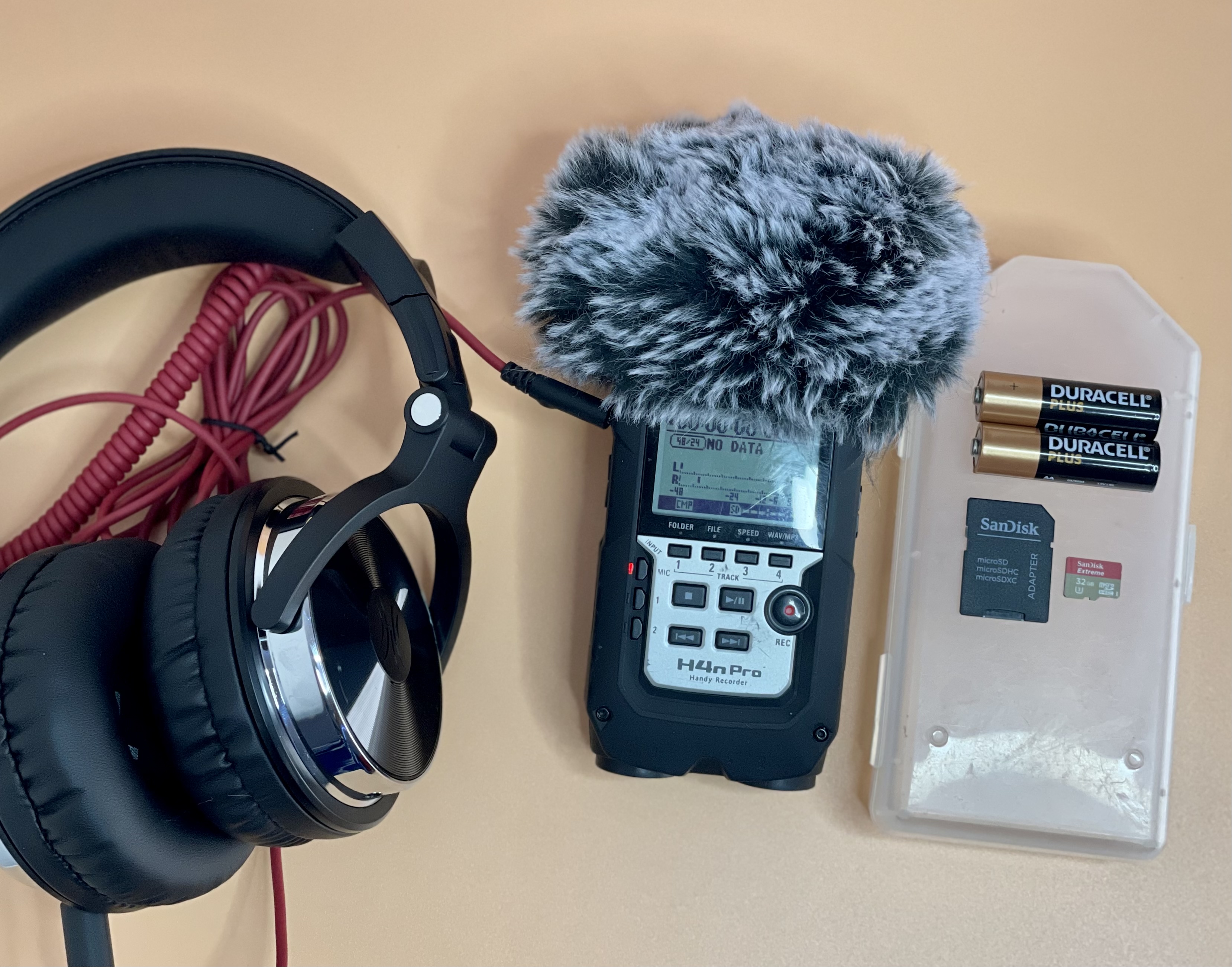 Audio recorder kit - zoom hn4 pro