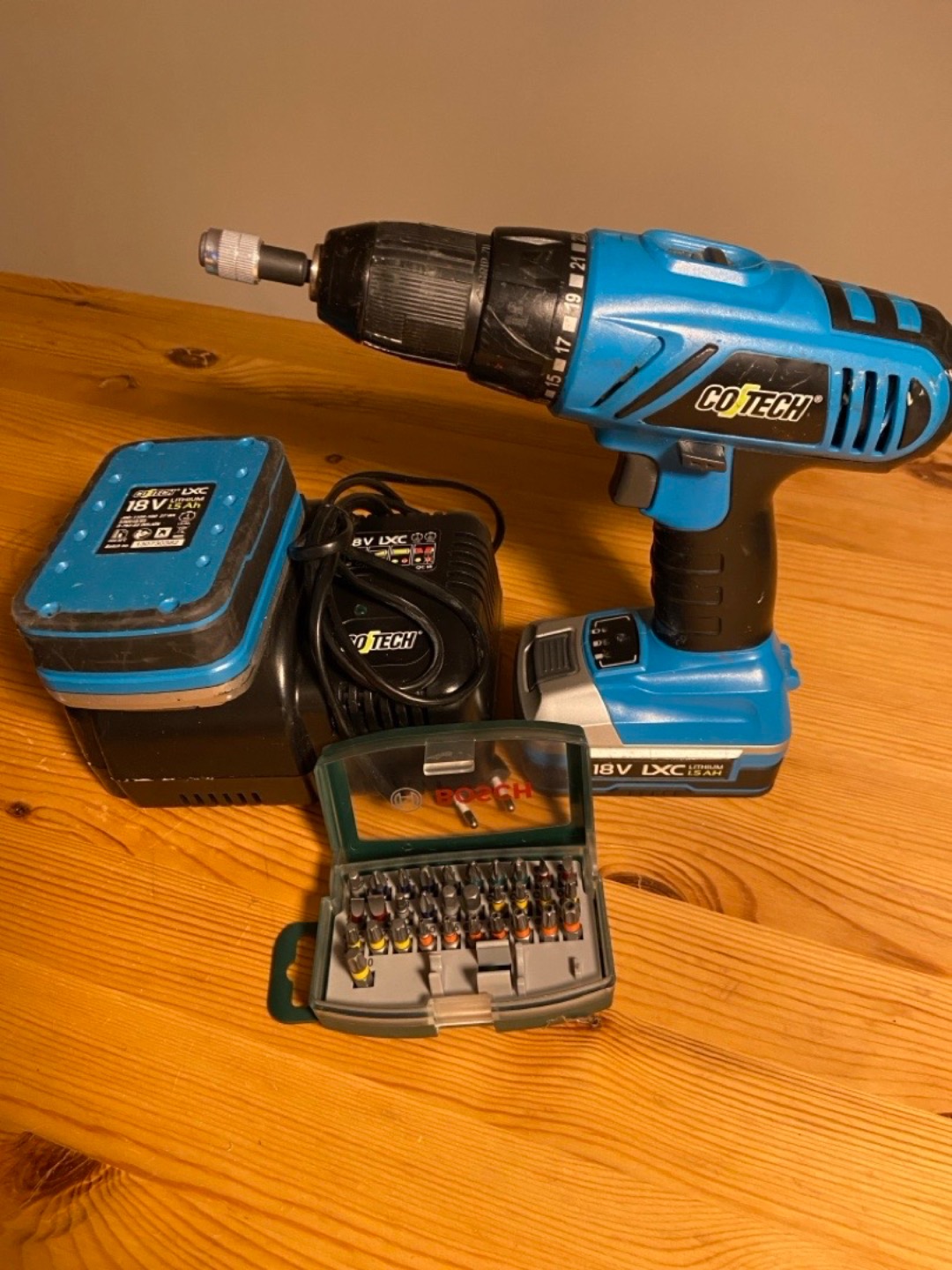 Skruvdragare/borrmaskin