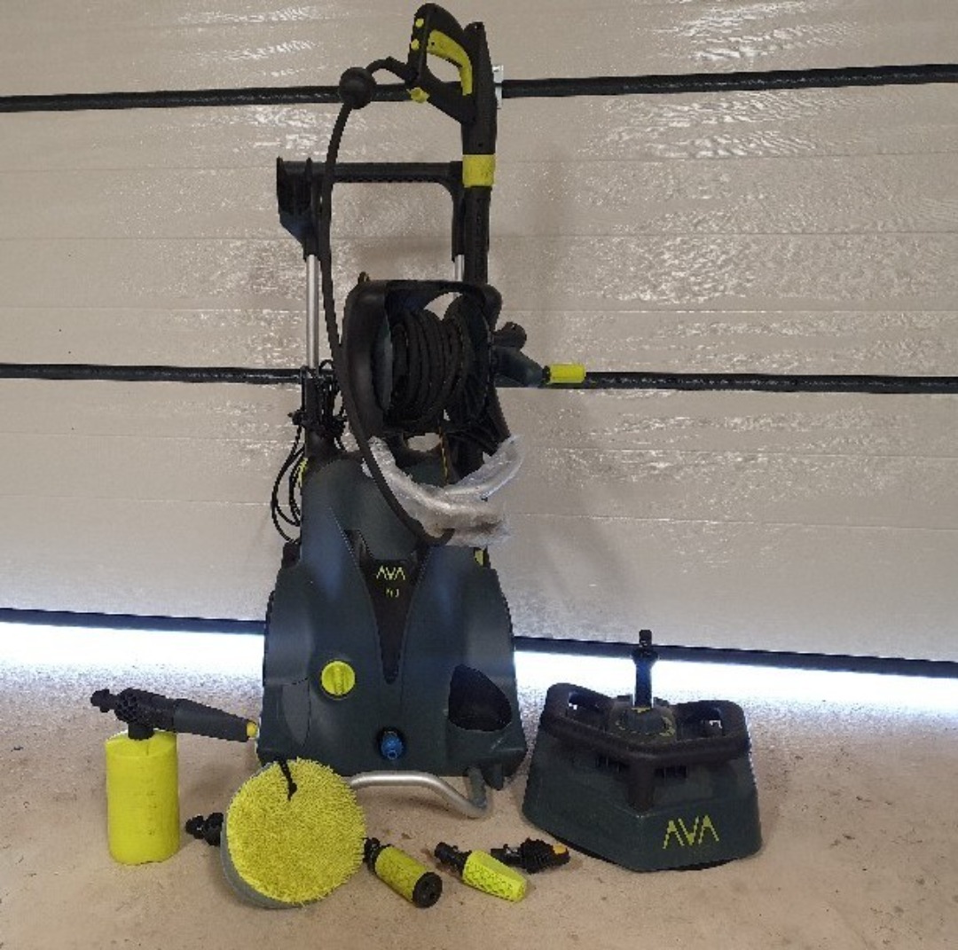 Högtryckstvätt med altanborste(altantvätt)