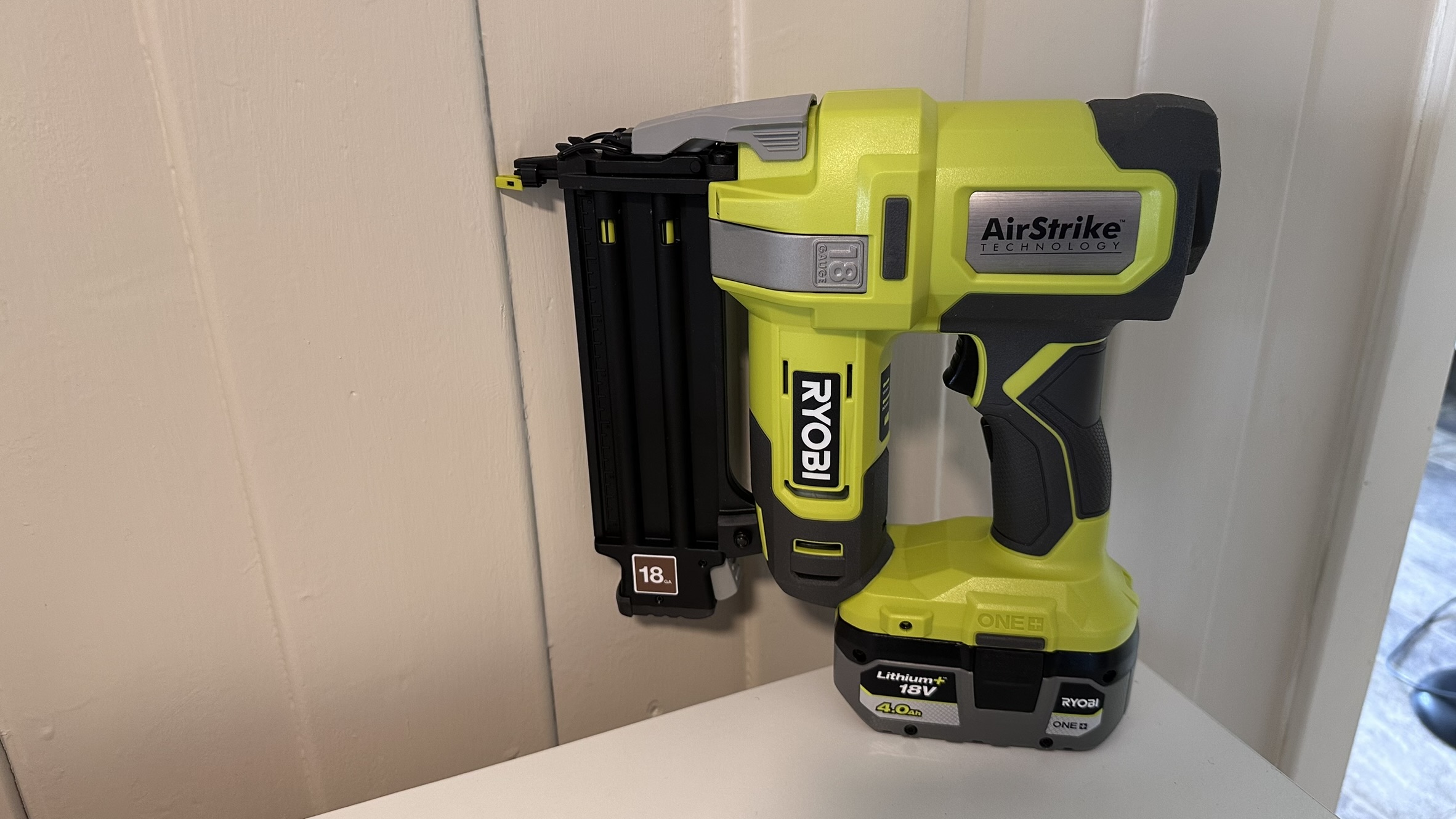 Ryobi r18gn18 18v one+ dykkertpistol