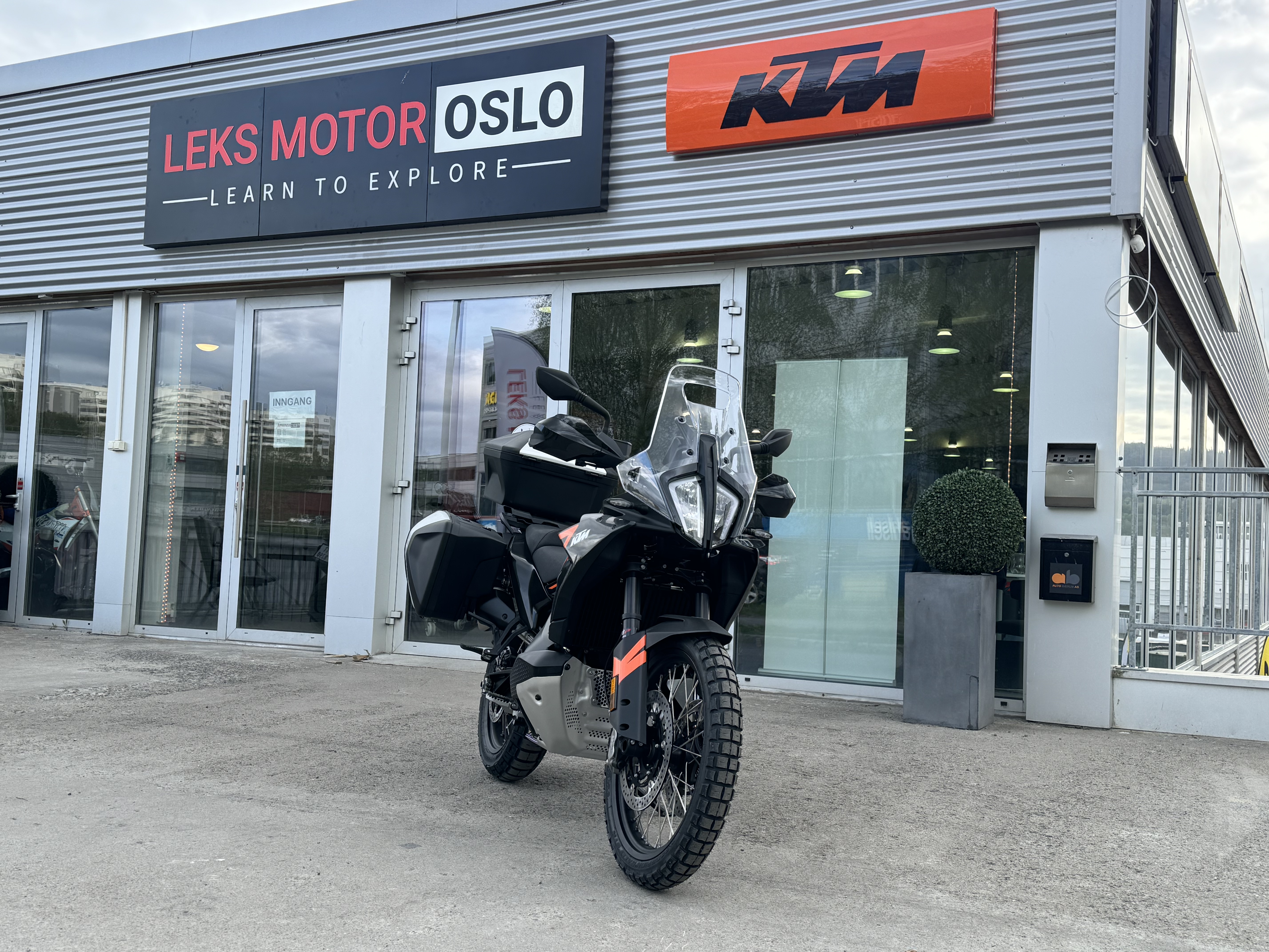 Ktm 790 adventure 2024 med koffertsett