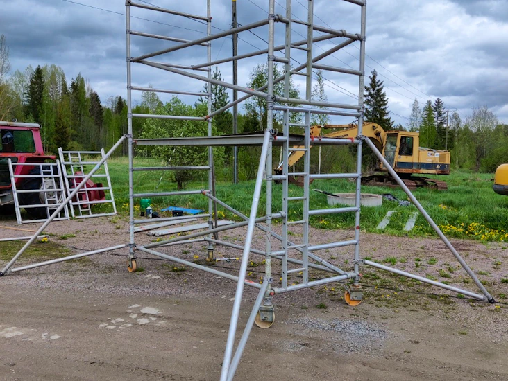 Alumiiniset rakennustelineet