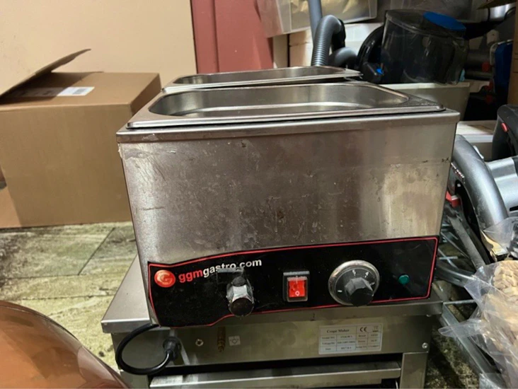 Chafing dish, matvärmare, kantinvärmare