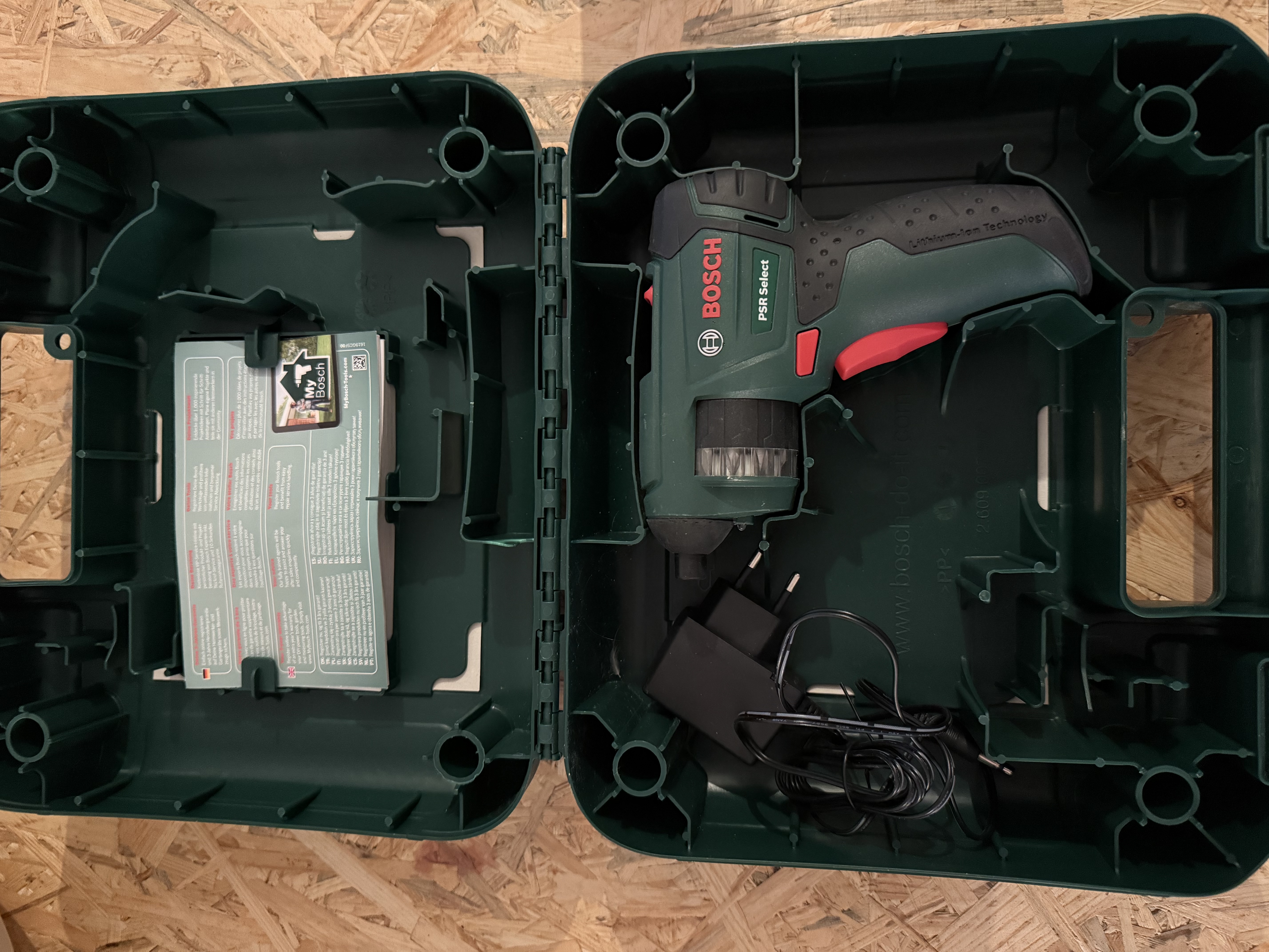 Bosch skruvdragare, smidig 3,6v med bitsmagasin