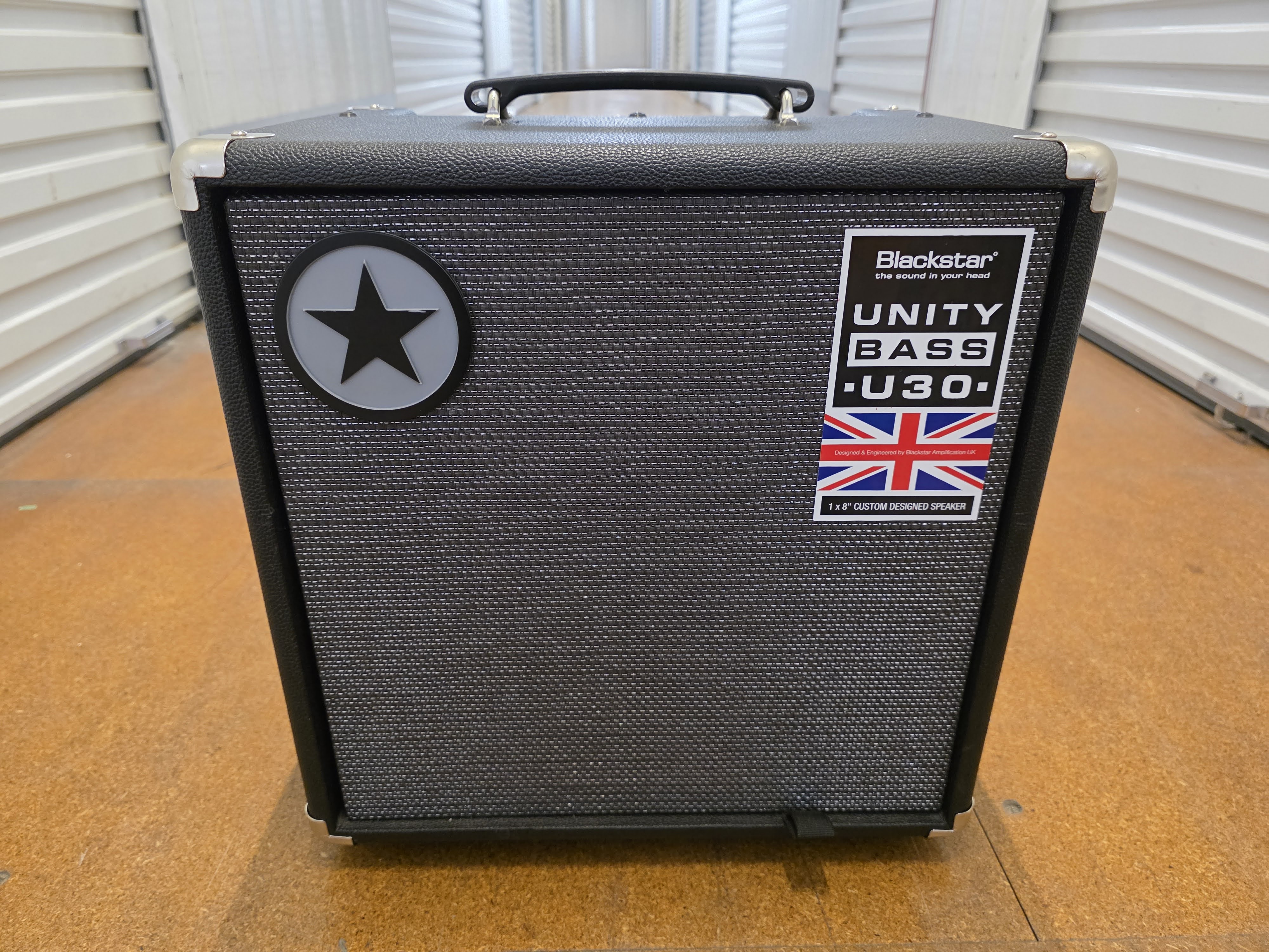 Blackstar unity u30 pro bass cab with xlr out