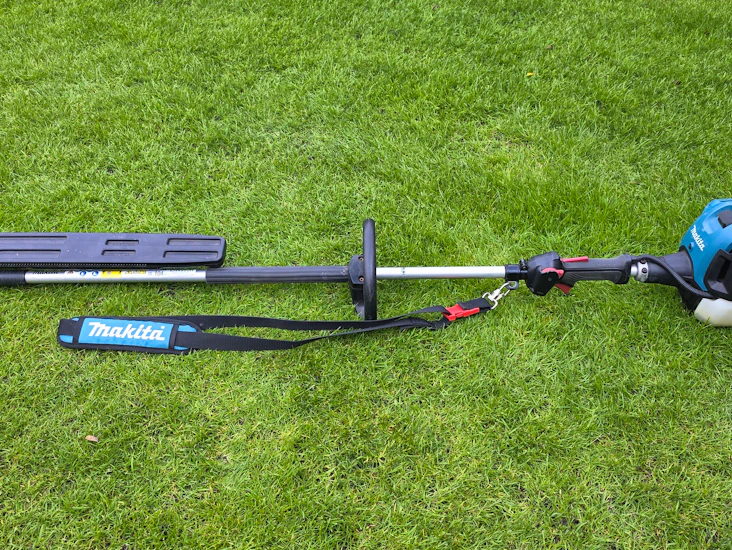 Makita en4950h 4-stroke petrol pole hedge cutter/trimmer