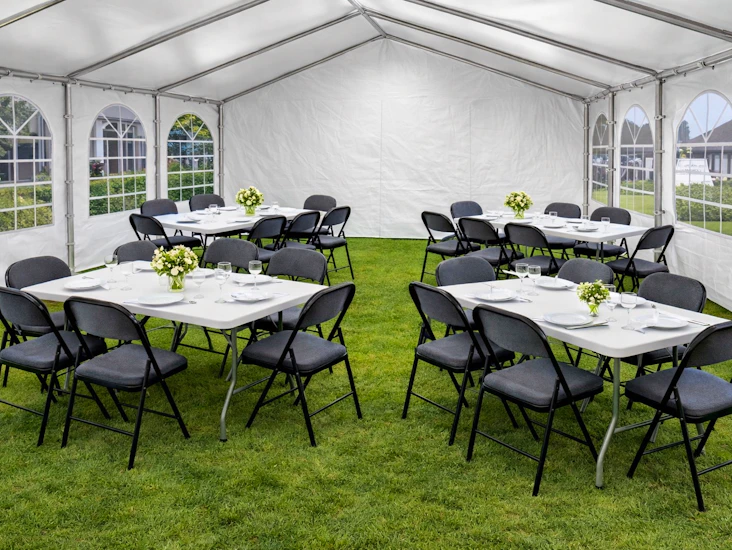 Stabila bord & bekväma stolar – perfekt för fest, event & kalas!