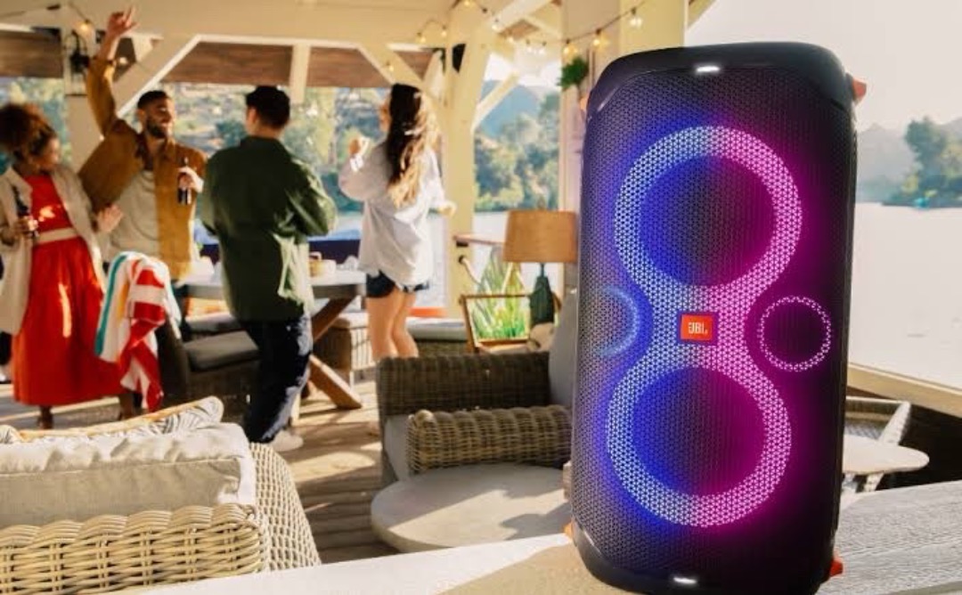 Kraftfull högtalare (jbl partybox 110 )