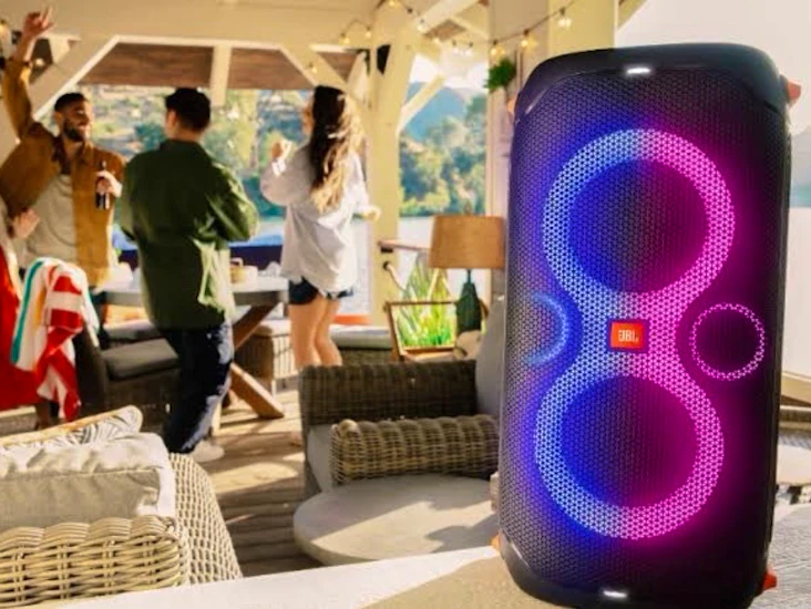 Kraftfull högtalare (jbl partybox 110 )