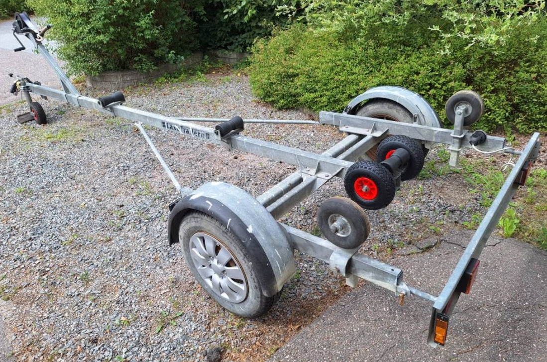 Båttrailer 80km/h - för 5m båt