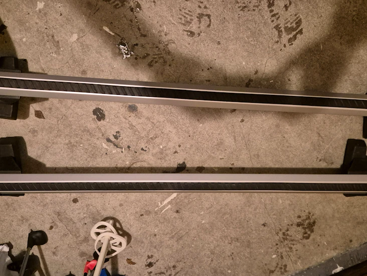 Audi a4 sedan taakkateline