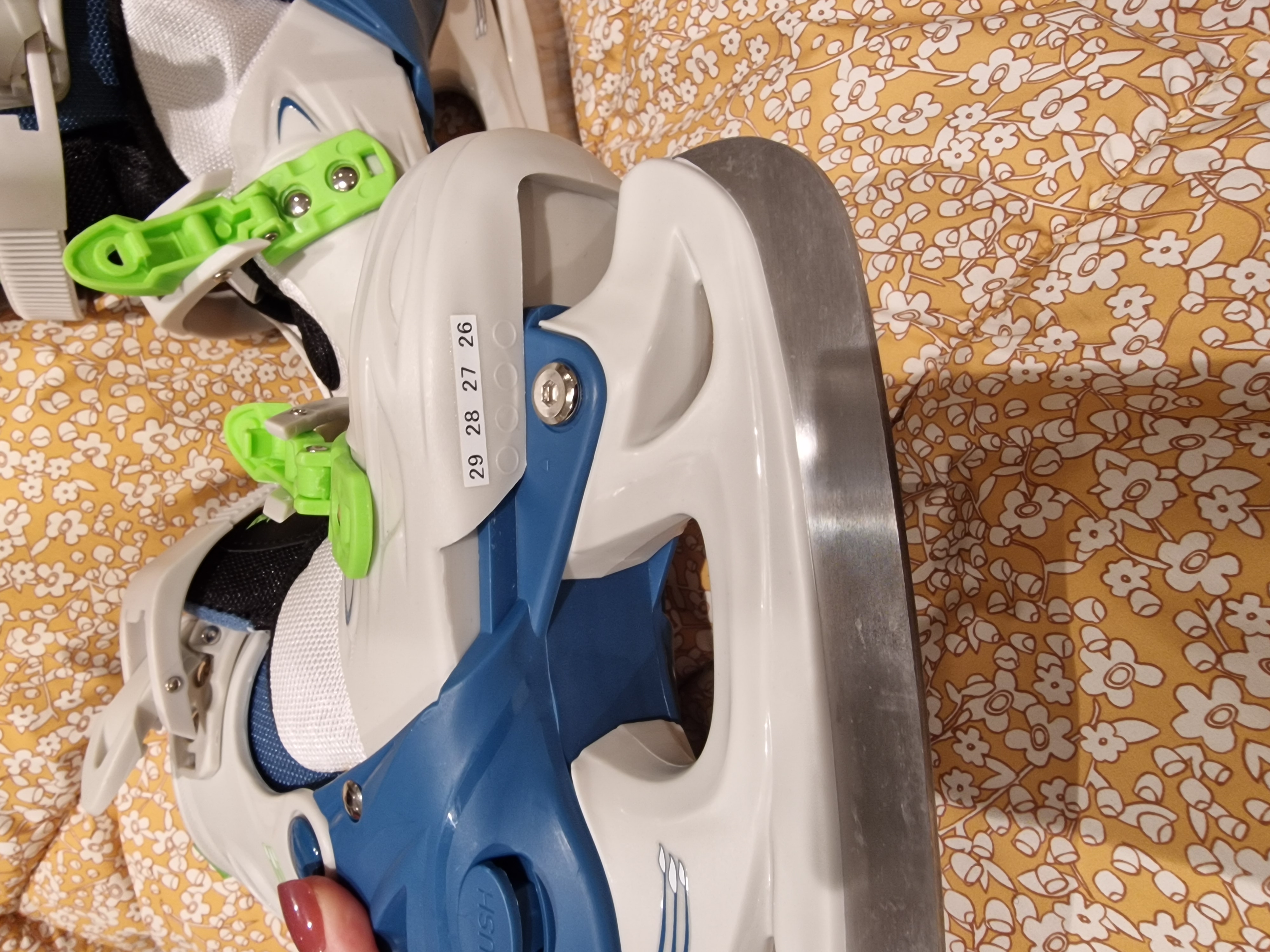 Justerbare barneskøyter 