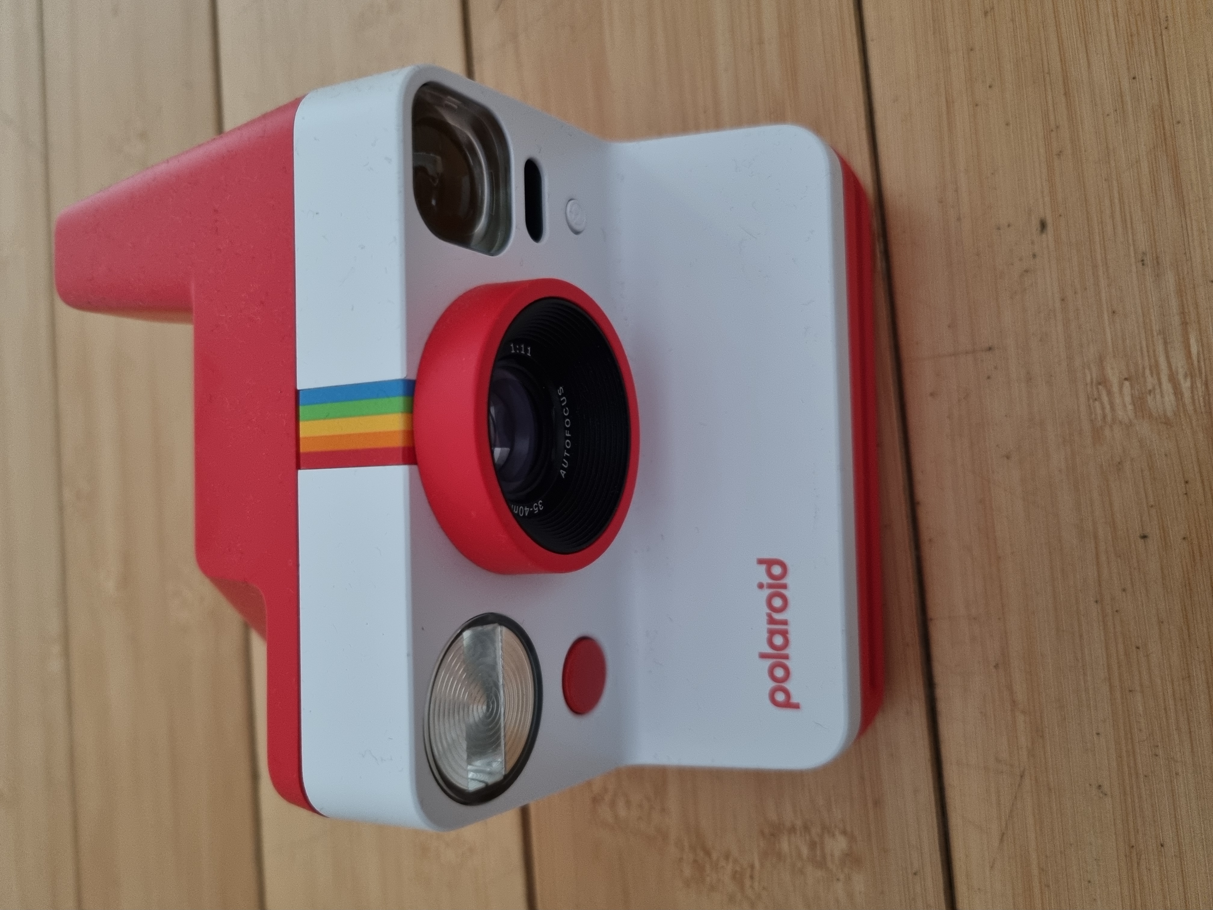 Polaroid