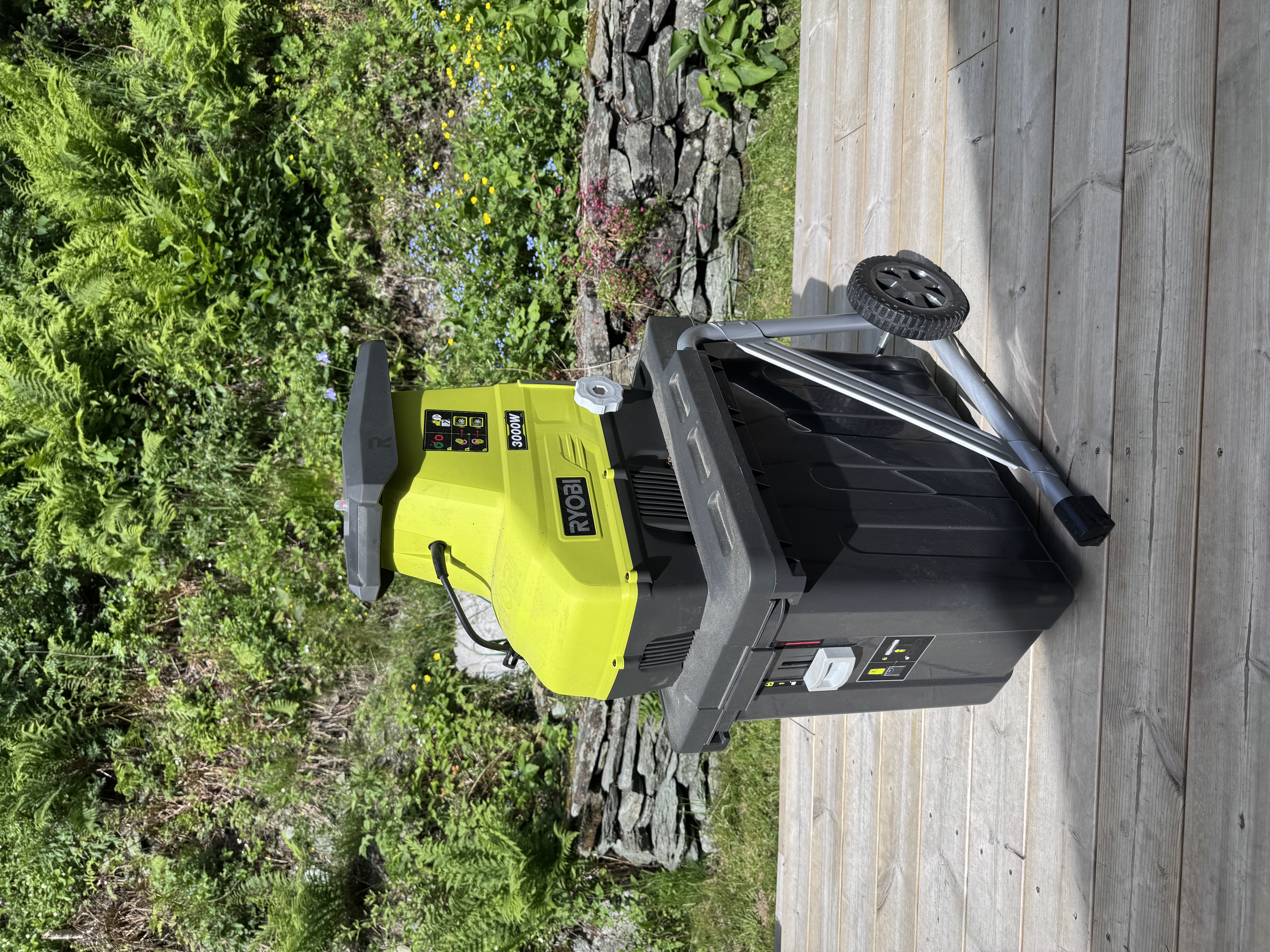 Ryobi 3000w kompostkvern