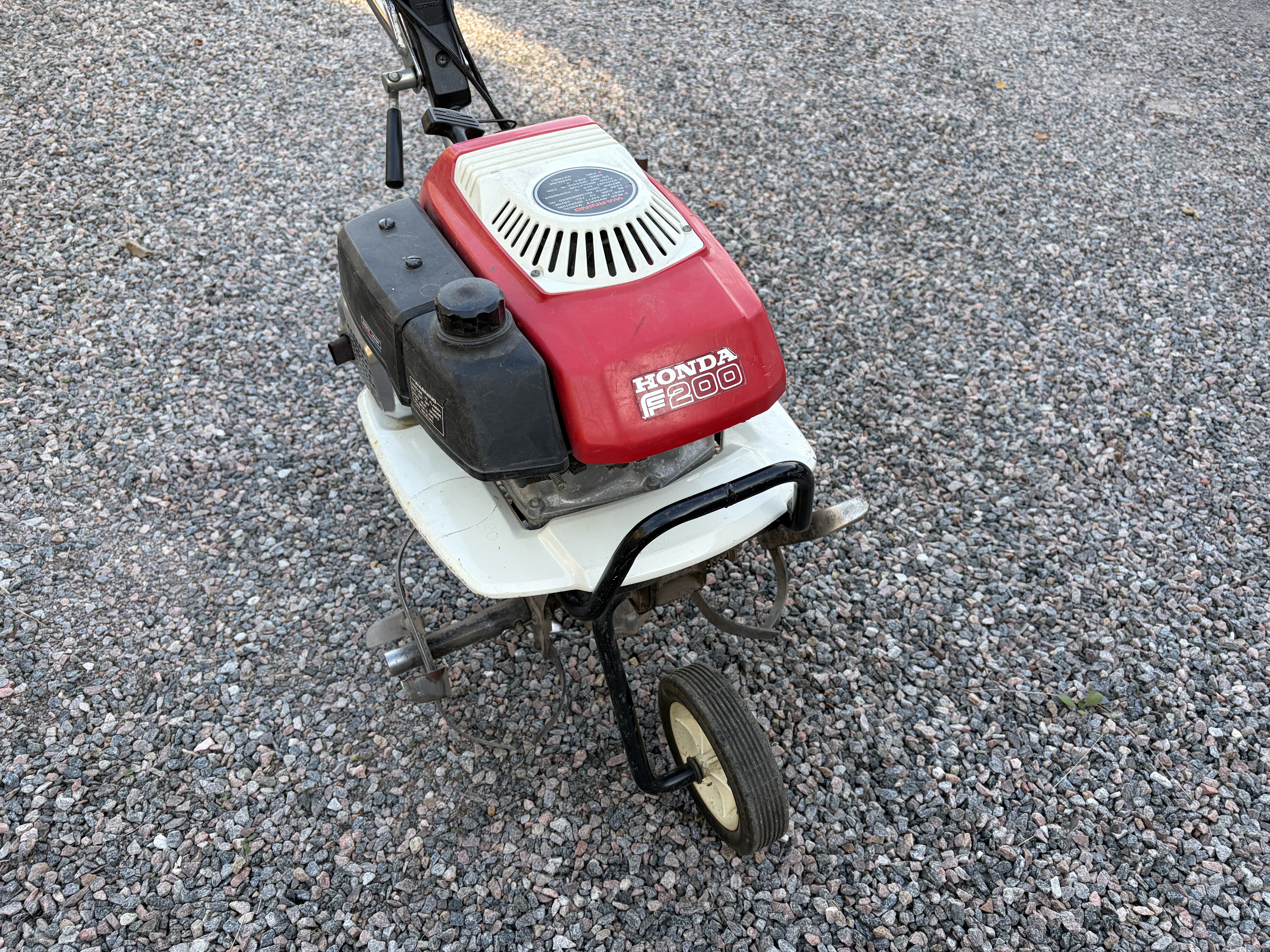 Honda jordfräs f200