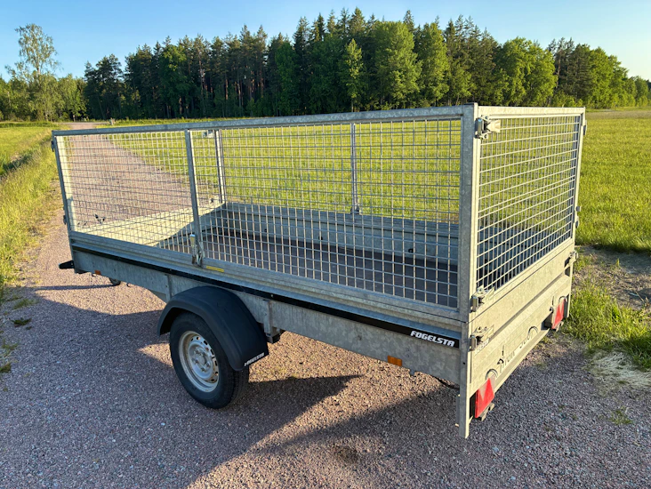 Fogelsta 1000 kg - bromsad - 80km/h