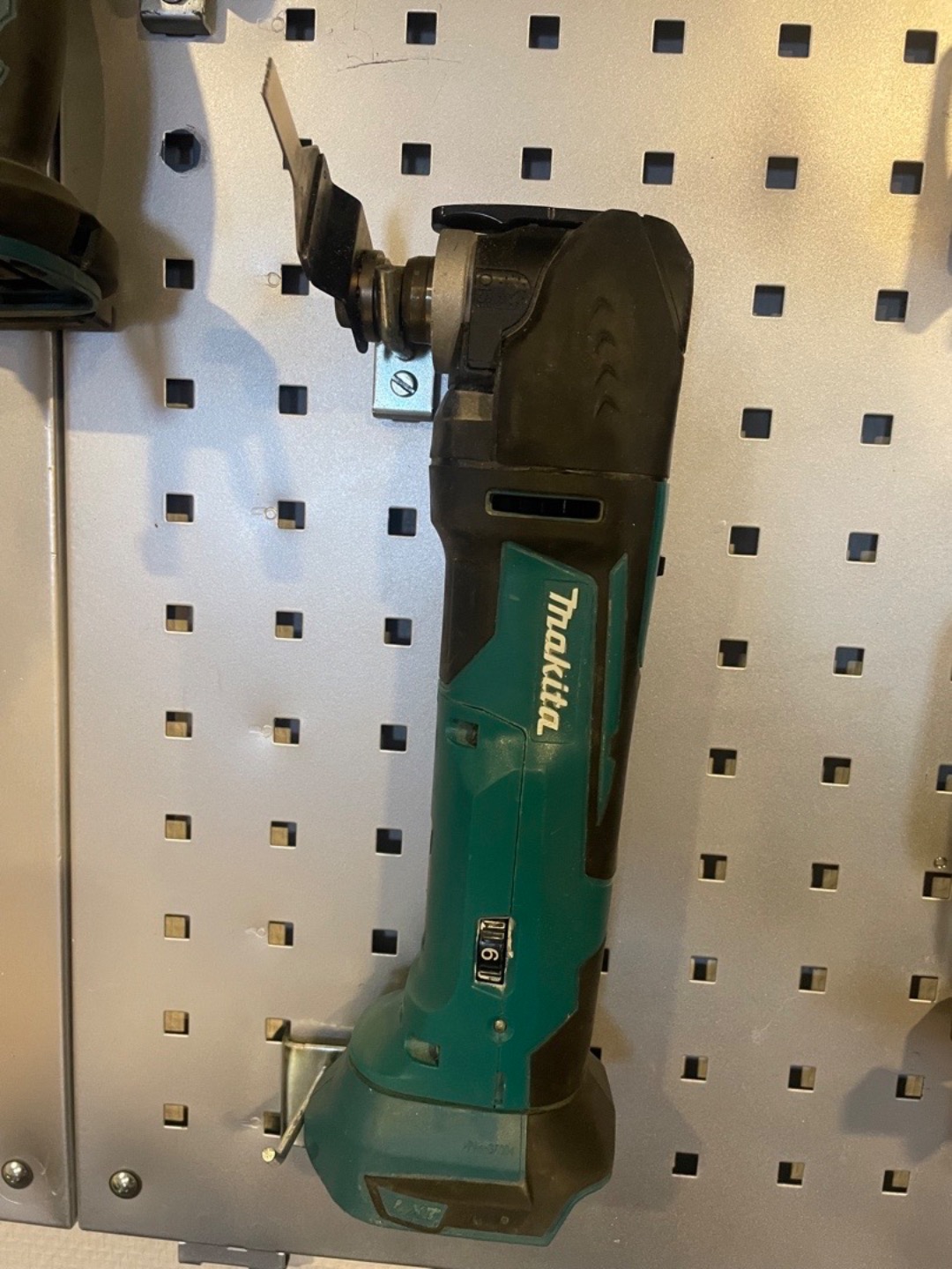 Makita dtm51 multiverktyg 