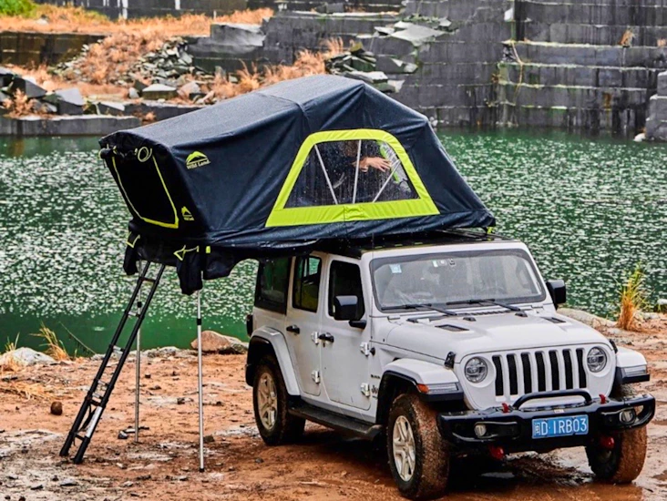 Taktält för 4-5 vuxna från 3000kr/vecka