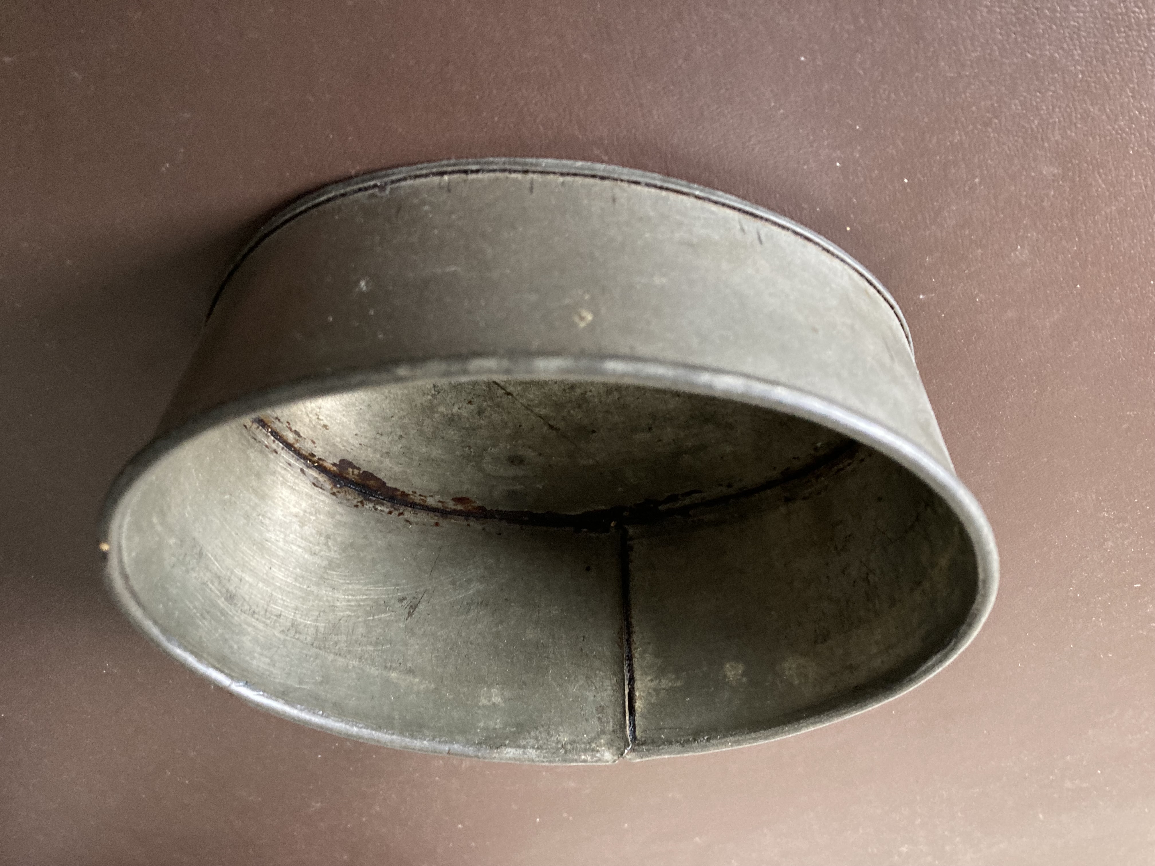 6" oval cake tin
