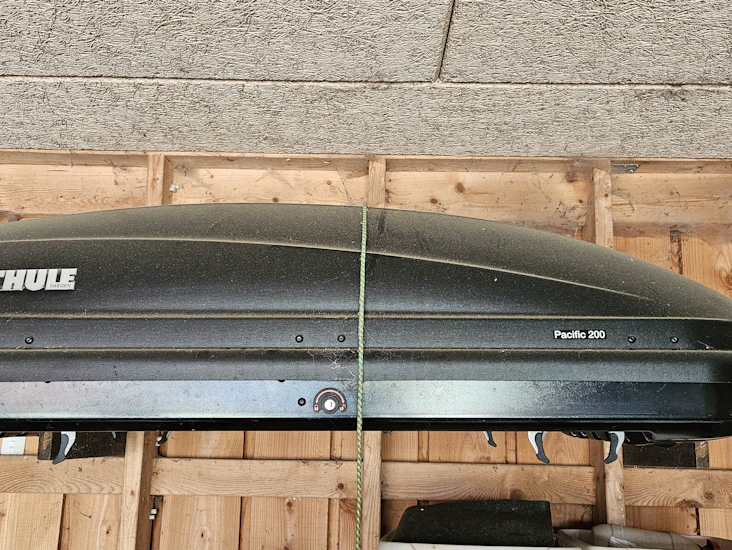 Thule pacific 200