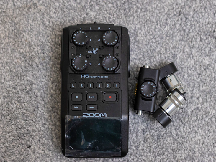 Zoom h6 handy recorder