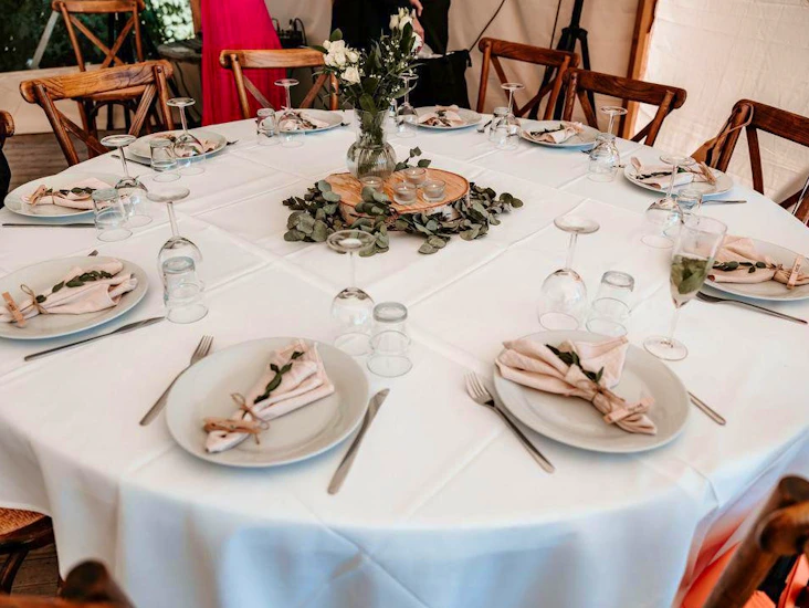 Servise til bryllup, dåp, konfirmasjon m.m.