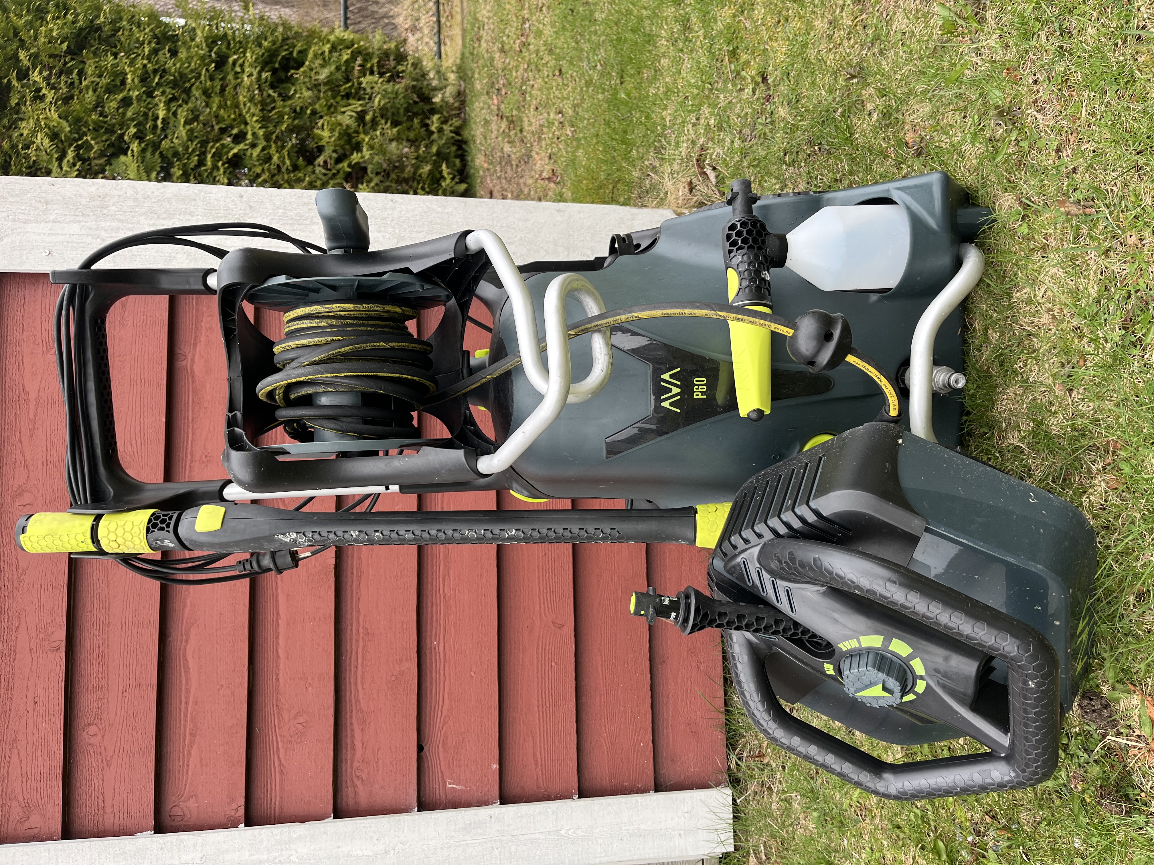 Høytrykkspyler + hekkesaks + teleskop hekkesaks – komplett hagepakke til leie