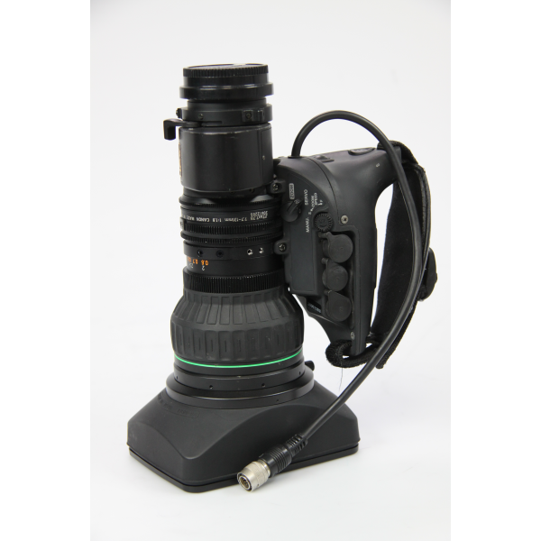Canon t1.8 7.7-131 power zoom tv lens
