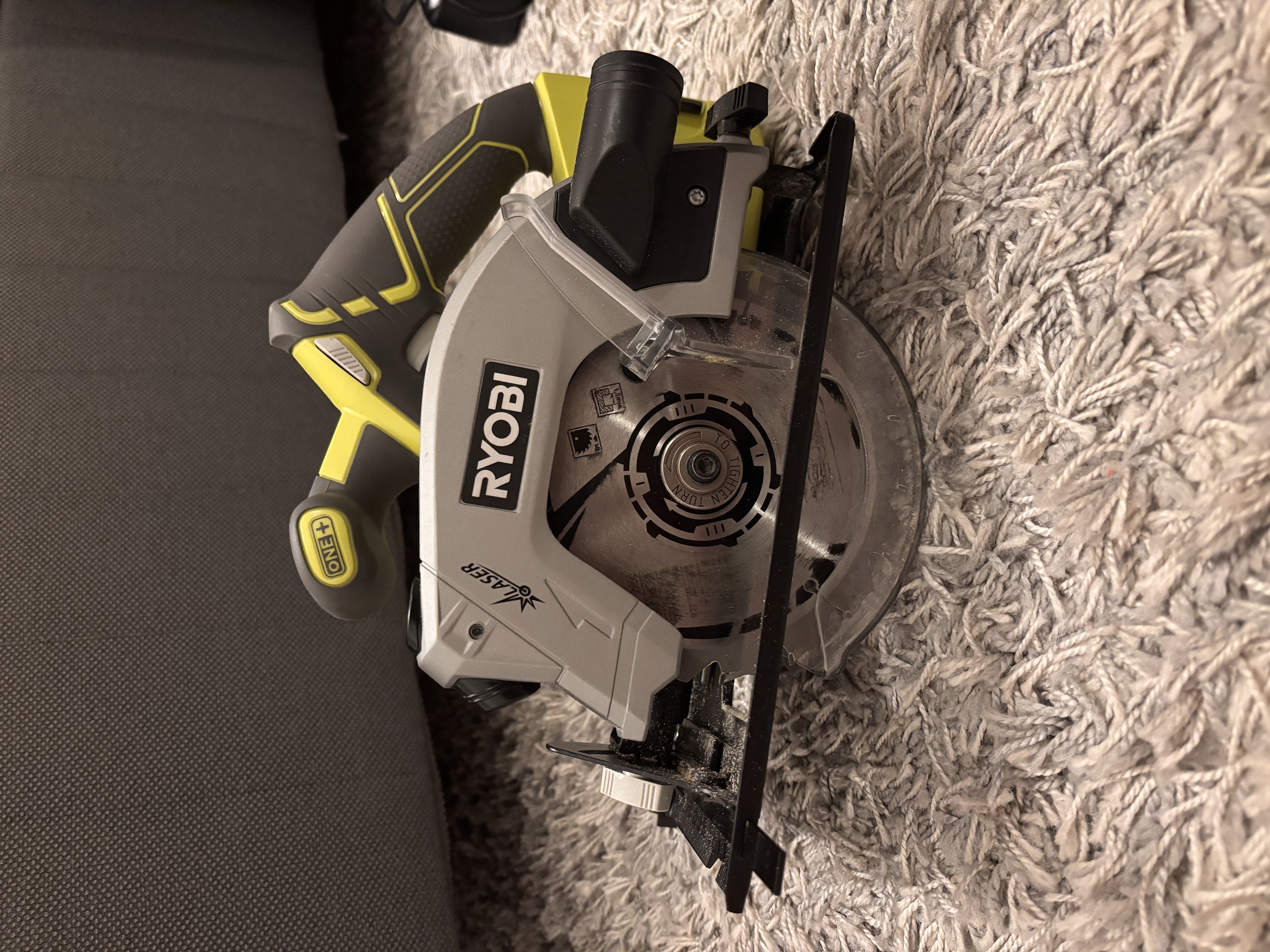 Ryobi akkupyörösaha