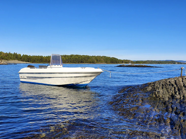 Bever 470 motorbåt og triss magnum 600 seilbåt til leie