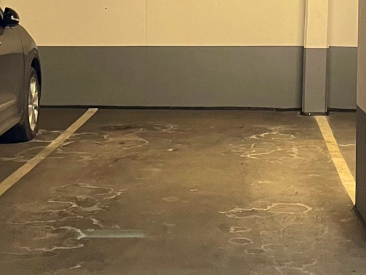 Parkering i bevoktet garasje m/elbil-lader