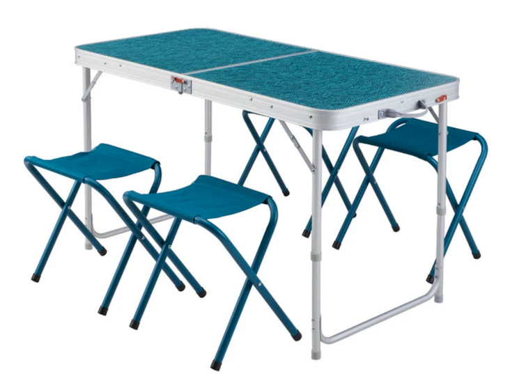 Hopfällbart campingbord + 4 pallar