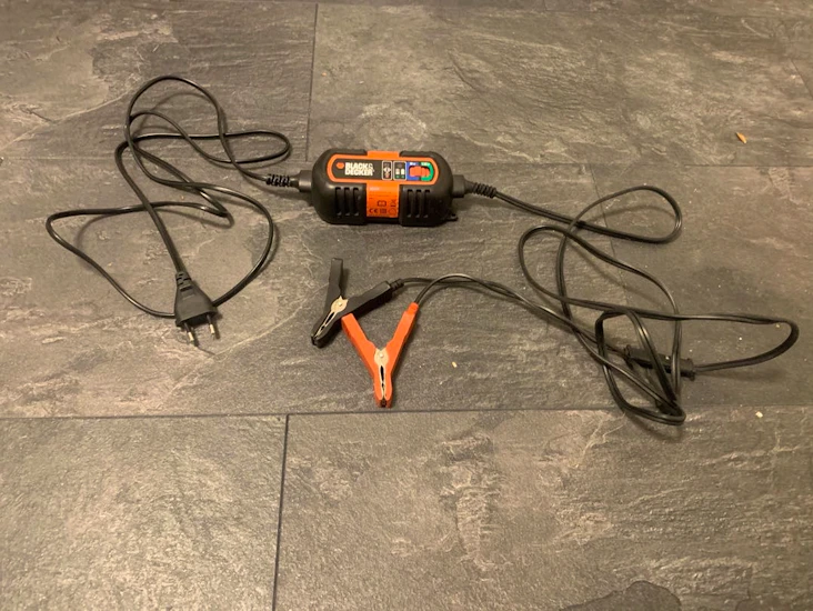 Batteriladdare 6/12v