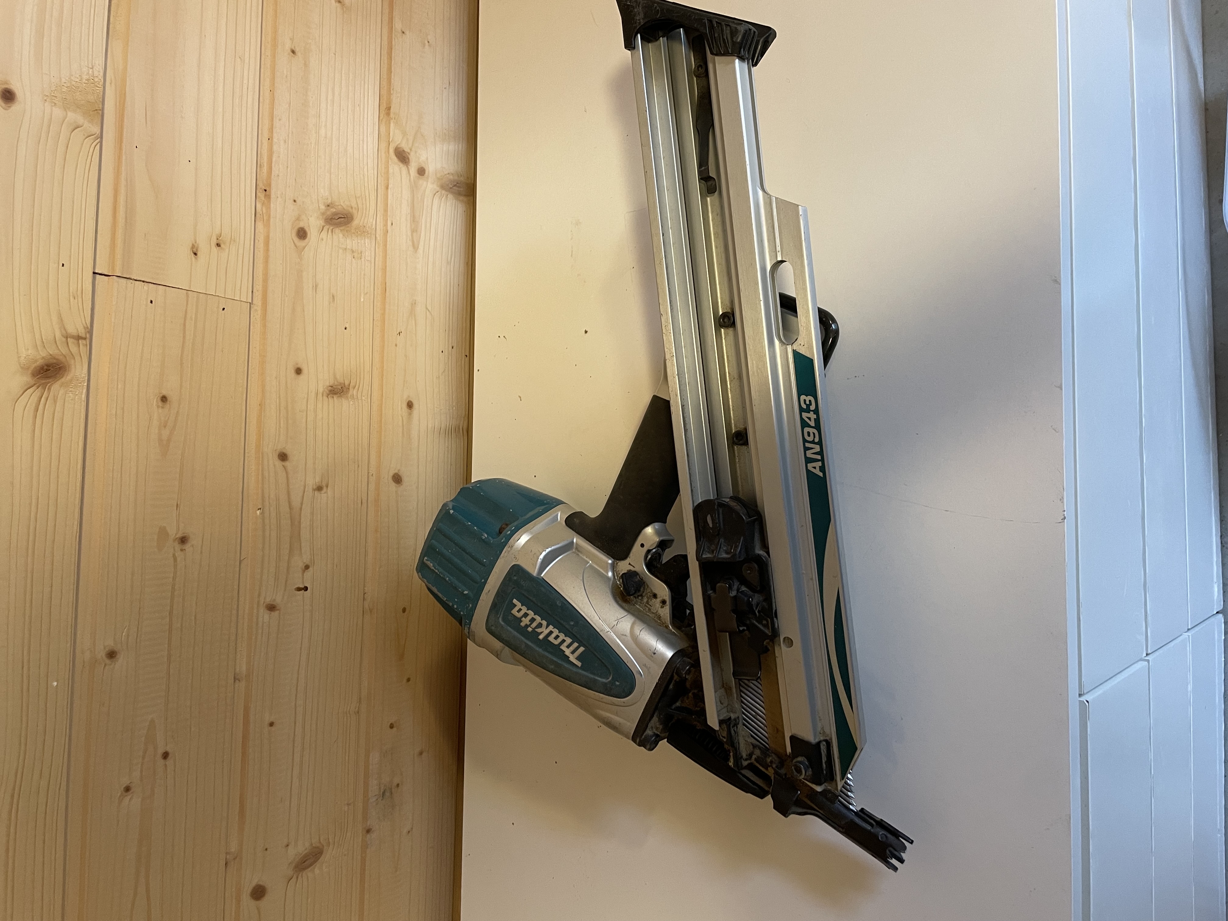 Makita an943 spikerpistol