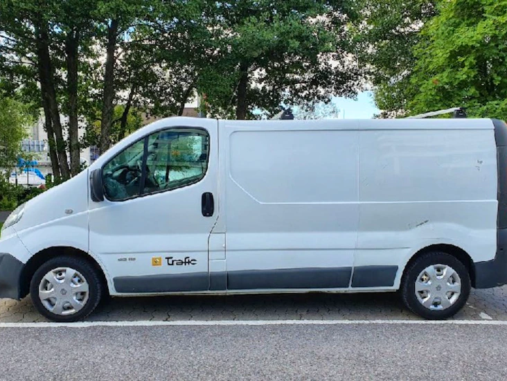 Flyttbil / skåpbil i spånga, renault trafic