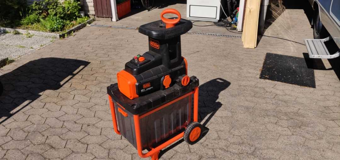 Black and decker kompostkvarn